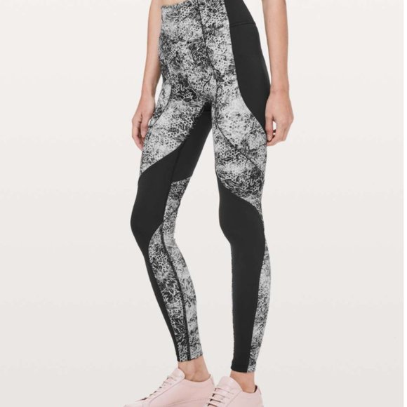 Lululemon Sweat & Repeat Tight *28" - Picture 5 of 5